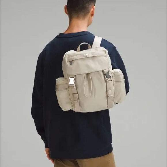 Lululemon Wunderlust Backpack mini 14L, Raw Linen - Picture 7 of 10